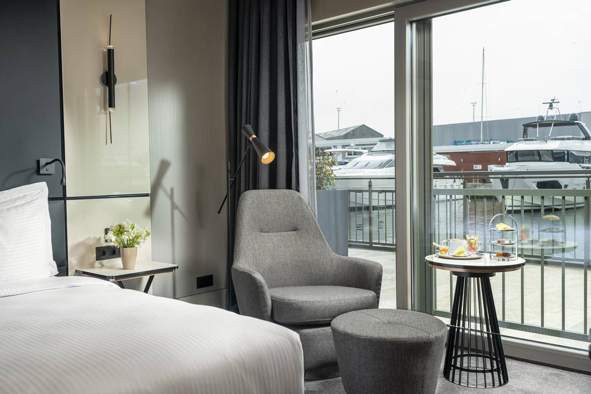 Standard Sea View Room