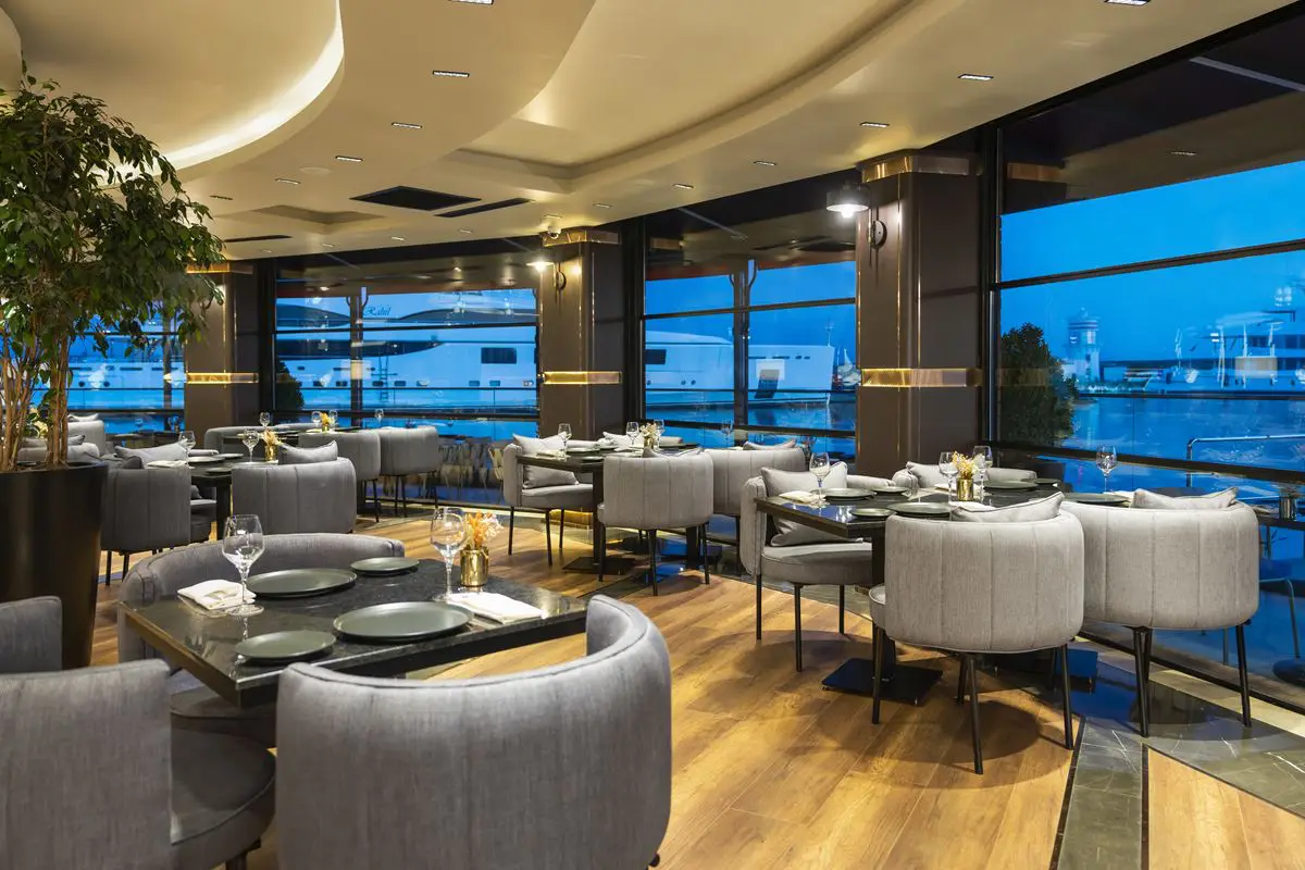 Club Lounge - Crowne Plaza İstanbul Tuzla Viaport Marina